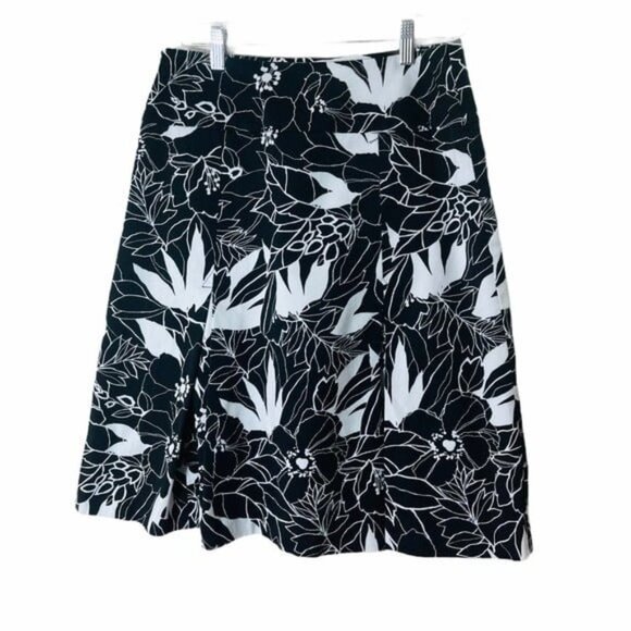 East 5th A Line Floral Pleated Shirt Size 6 - Picture 2 of 7